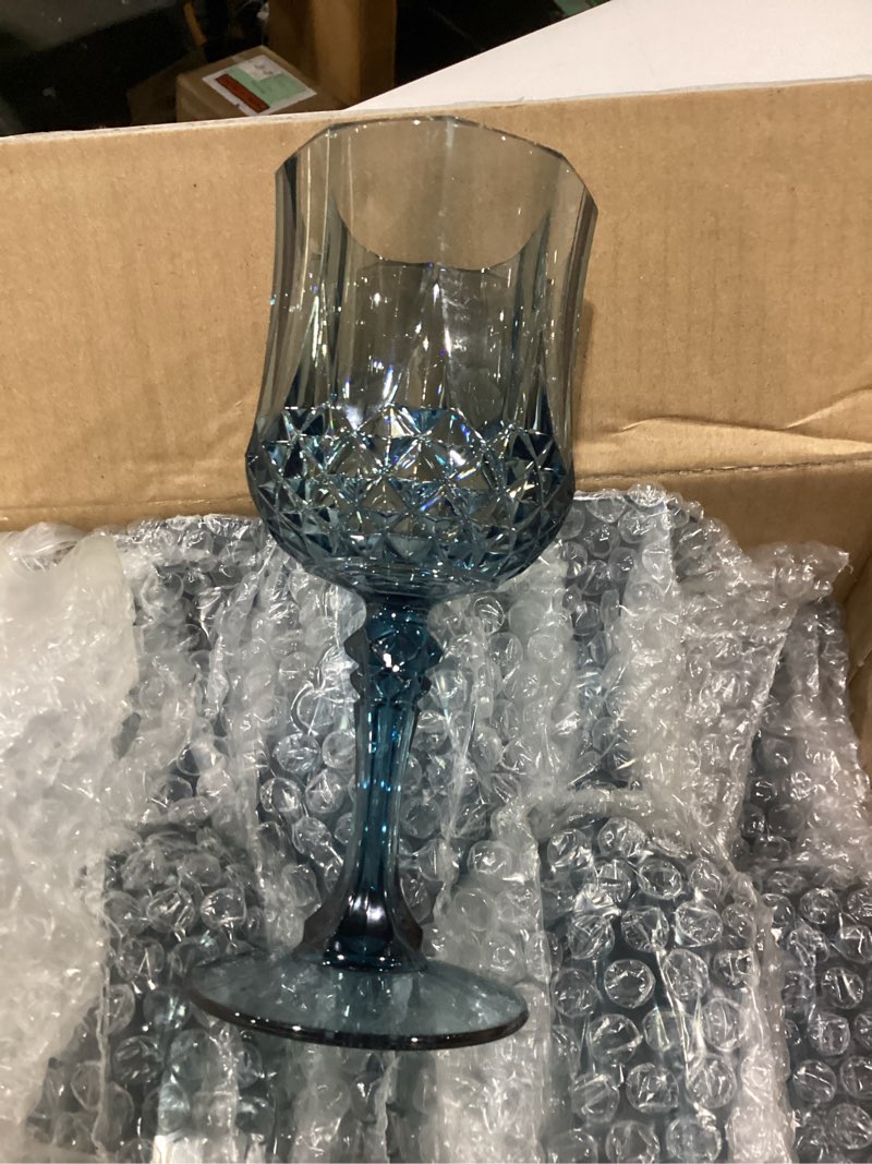 Condition photo showing New/Like New for xuwaidsgn 24 pcs 7oz plastic vintage wine glasses drinking glasses unbreakable wedding glassware crystal water goblets reusable drinkware vintage champagne flutes (24, blue) blue 24