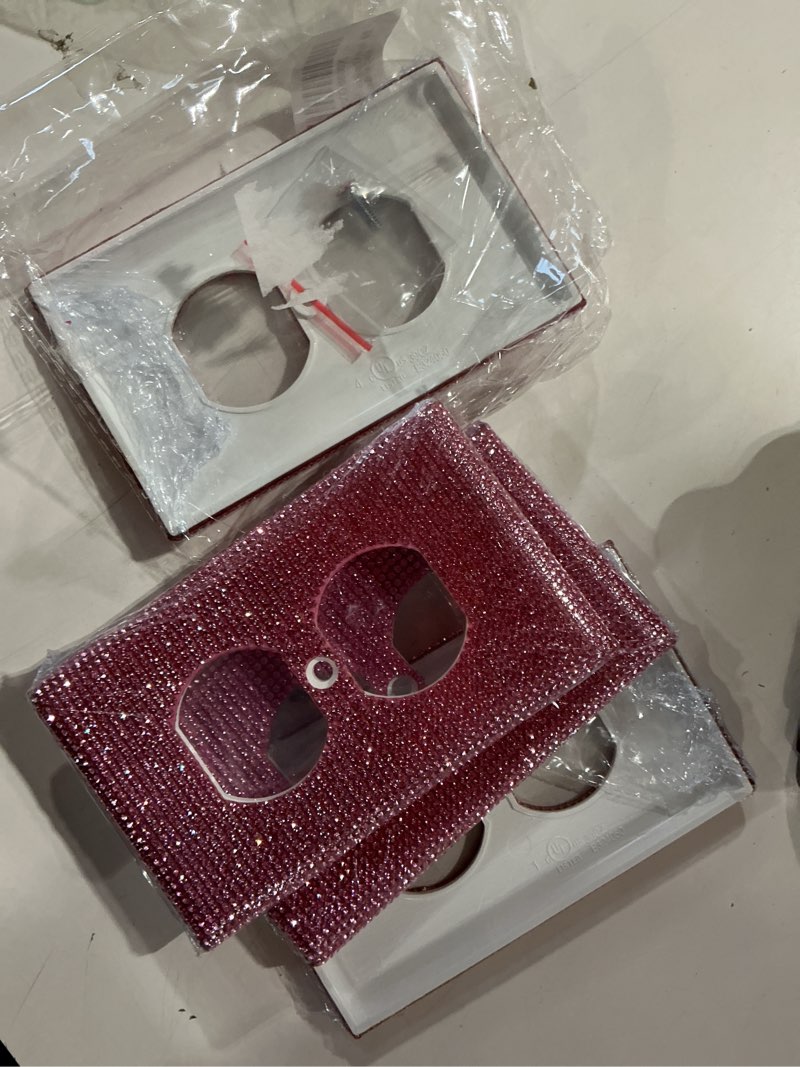 Condition photo showing Good Condition for 4 pcs shiny silver pink wall plate cover decorative light switch cover single toggle rhinestones outlet cover standard 4pcs shiny rhinestones 6