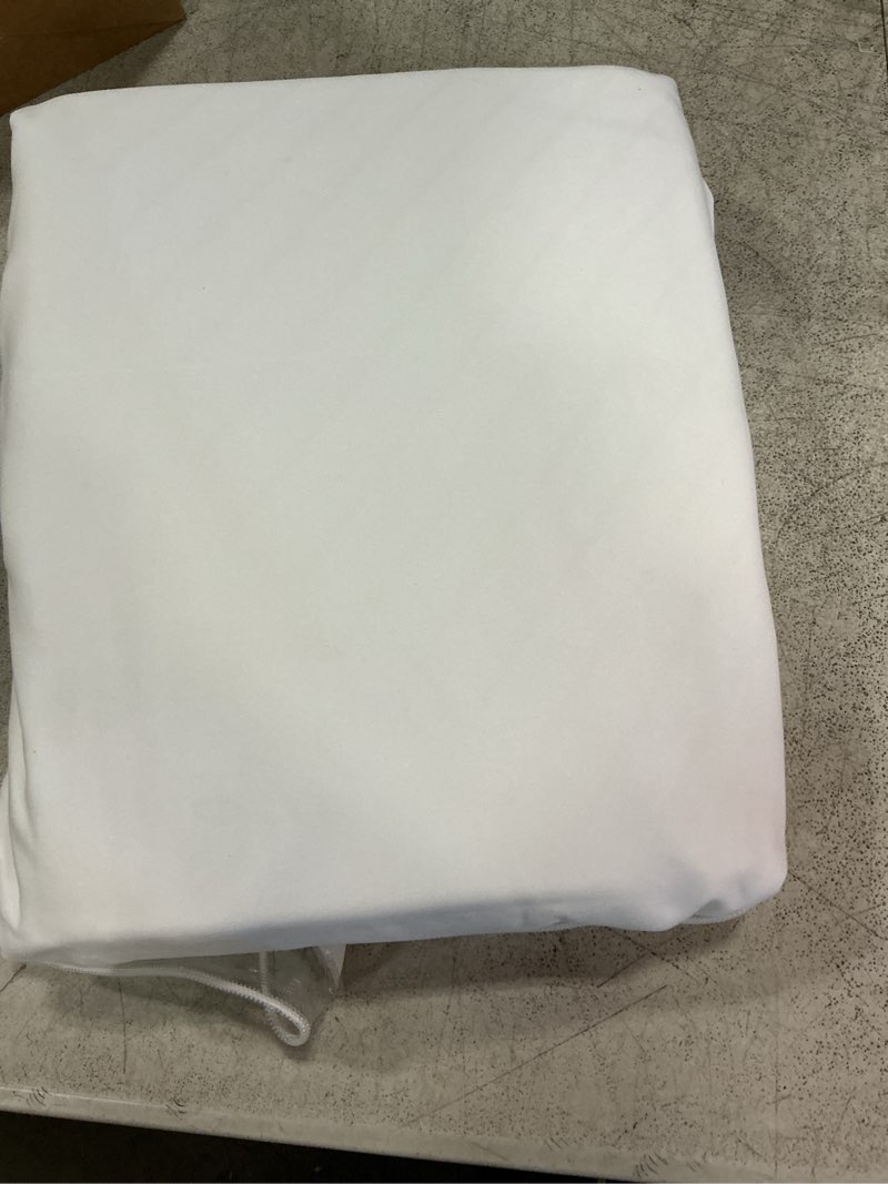 Condition photo showing Good Condition for mellanni queen sheets set - 4 pc iconic collection bedding | hotel luxury, extra soft, cooling bed sheets - wrinkle, fade, stain resistant (queen, white) 1102 white queen