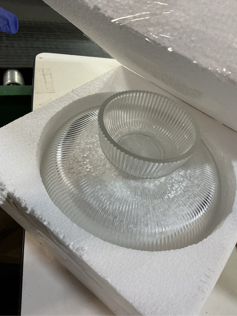 Condition photo showing Good Condition for ZOOFOX Fruit Bowl for Kitchen Counter, Large Decorative Glass Bowls with Pedestal, Ribbed Pedestal Bowl for Fruit, Vegetable, Salad and Dessert, Key Bowls for Entry Table