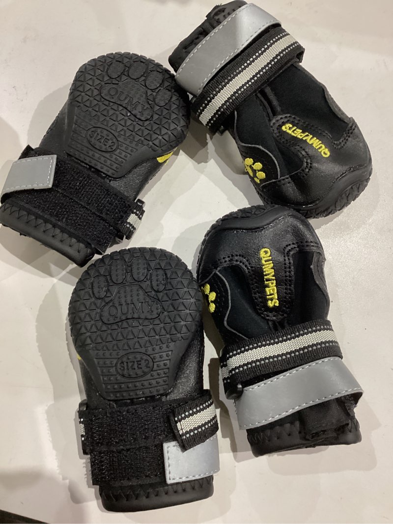 QUMY Dog Shoes for Large Dogs, Medium Dog Boots & Paw Protectors for Winter Snowy Day, Summer Hot Pavement, Water-Resistant in Rainy Weather, Outdoor Walking, Indoor Hardfloors Skid-Resistant Sole Black Size 2: 1.9''x2.4''(W*L) (Pack of 4)