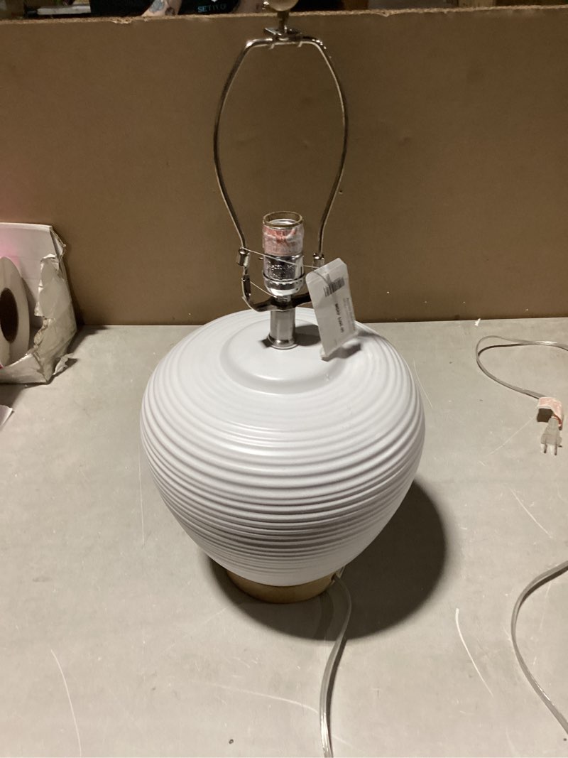 Ludan desk lamp pure white 