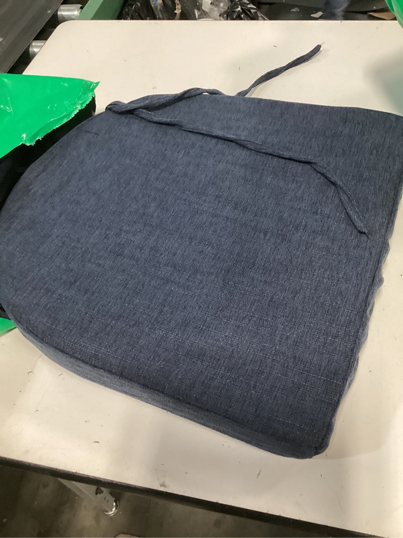 Condition photo showing New/Like New for Chair Cushions for Dining Chairs with Ties and Removable Cover, Dining Kitchen Chair Pads with Non-Slip Bottom, High-Resilience Indoor Seat Cushions, 16'' x 16'' x 2'', Set of 6, Navy 6 Count Navy
