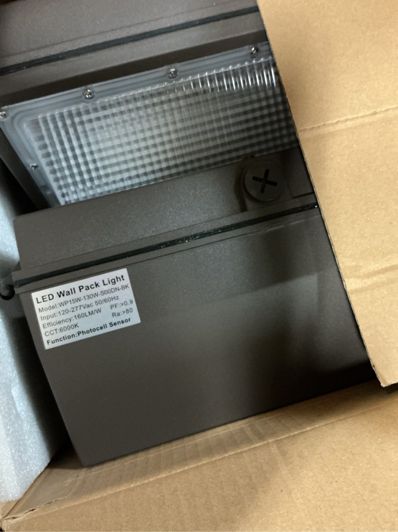 Condition photo showing Good Condition for aikvsxer 4 pack 130w led wall pack light with dusk to dawn photocell, 20,800lm 6000k ip65 waterproof commercial outdoor wall lights for parking lot, warehouses, yard, barn ac120-277v 130w 4p