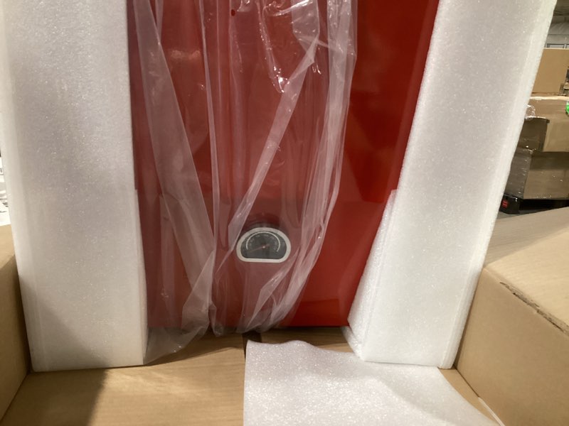 Condition photo showing Good Condition for Hard Cover Hood with Temperature Gauge for Blackstone 17 inch Table Top Griddle, Hinged Lid for Blackstone 17" Front or Rear Grease Model 1650, 1832 and More Portable Grill, Red