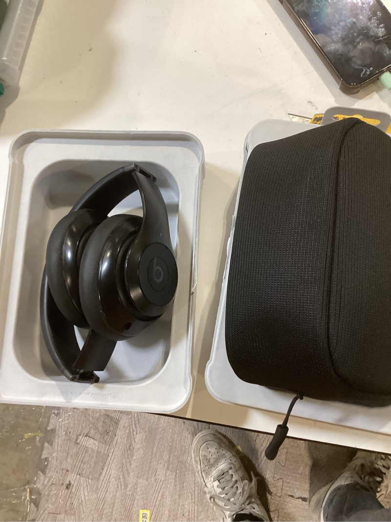 Condition photo showing Good Condition for beats studio pro premium wireless over-ear headphones- up to 40-hour battery life, active noise cancelling, great for travel & commuting, usb-c lossless audio, apple & android compatible -black black standalone