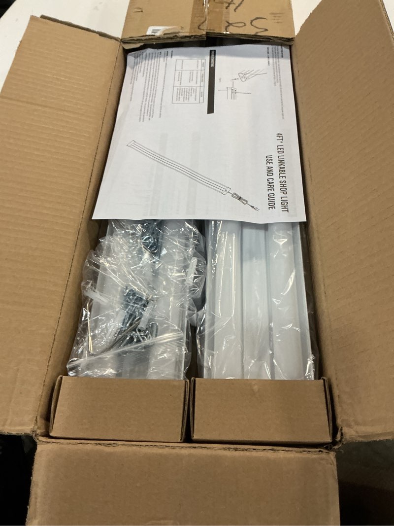 Condition photo showing New/Like New for 4FT Linkable LED Shop Light for Garages, 42W 4800LM 5000K Daylight White LED Ceiling Light, with Pull Chain (ON/Off), Linear Worklight Fixture, 4 Pack