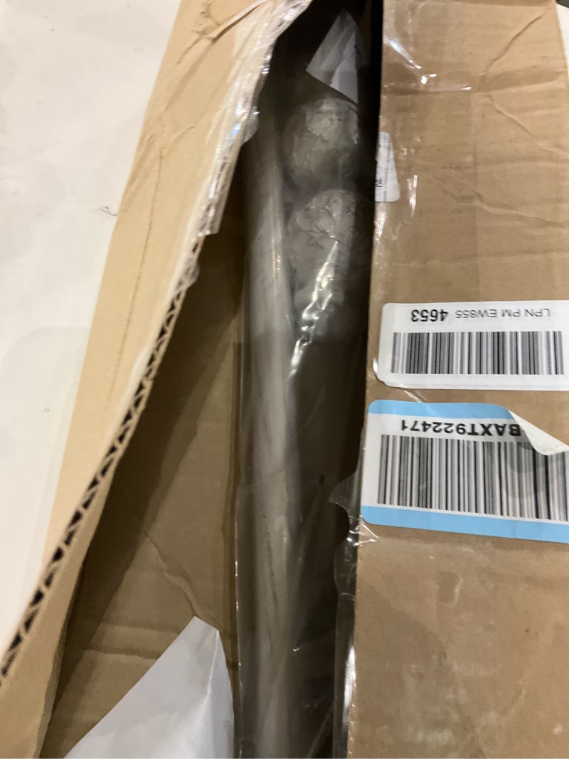 Condition photo showing Good Condition for Curtain rod