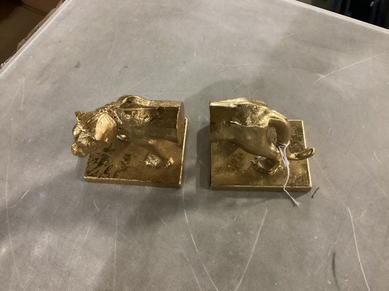 https://lotting-media.assets.bidfta.com/lotting_b421cb5a-279b-4ebe-a2b4-ed025a1922b9