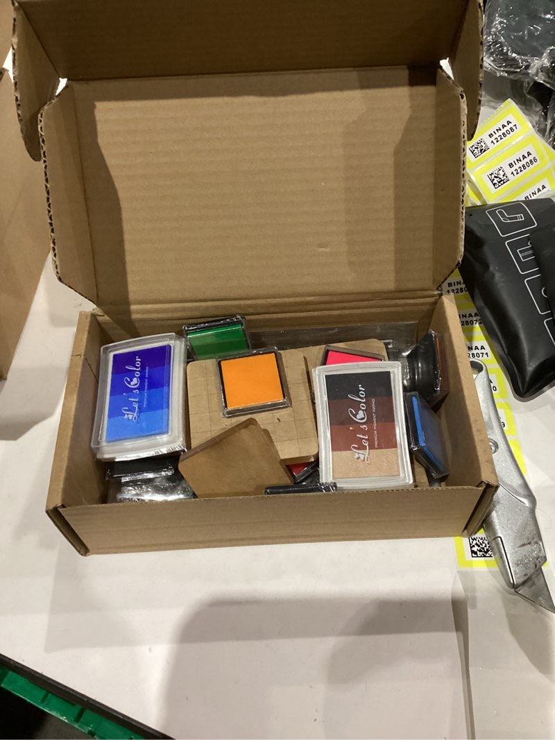 Condition photo showing Good Condition for Yolev 22 Pieces Acrylic Stamp Blocks Tools Set Include 6 Clear Stamp Blocks, 4 Transparent Silicone Seals, 12 Craft Ink Pad for Scrapbooking Card Making