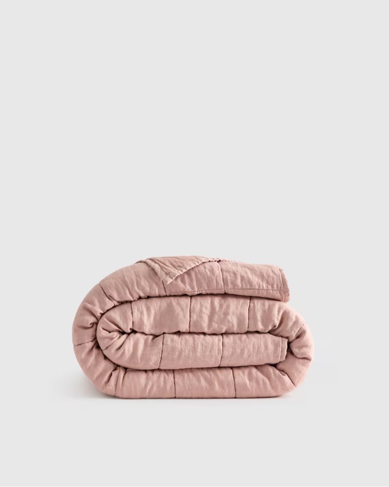 lightweight european linen box quilt color: dusty mauve size: full/queen
