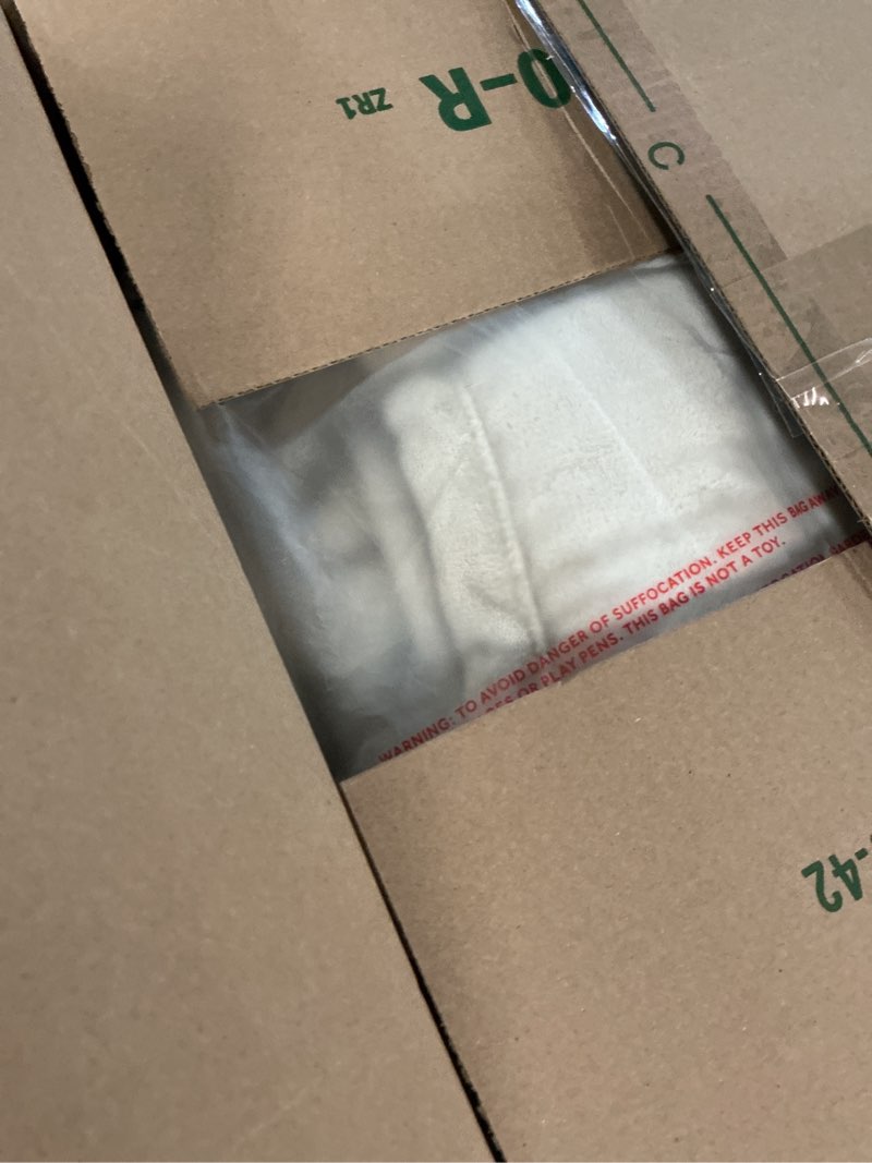 Condition photo showing New/Like New for sunbeam ultimate cozy royal posh velvet hand & foot pocket heated throw electric blanket, 50" x 72", 4 heat settings, 4-hour auto shut-off, warming throw for couch or bed, machine washable, stone buff stone buff throw w/ footpocket (50" x 72")