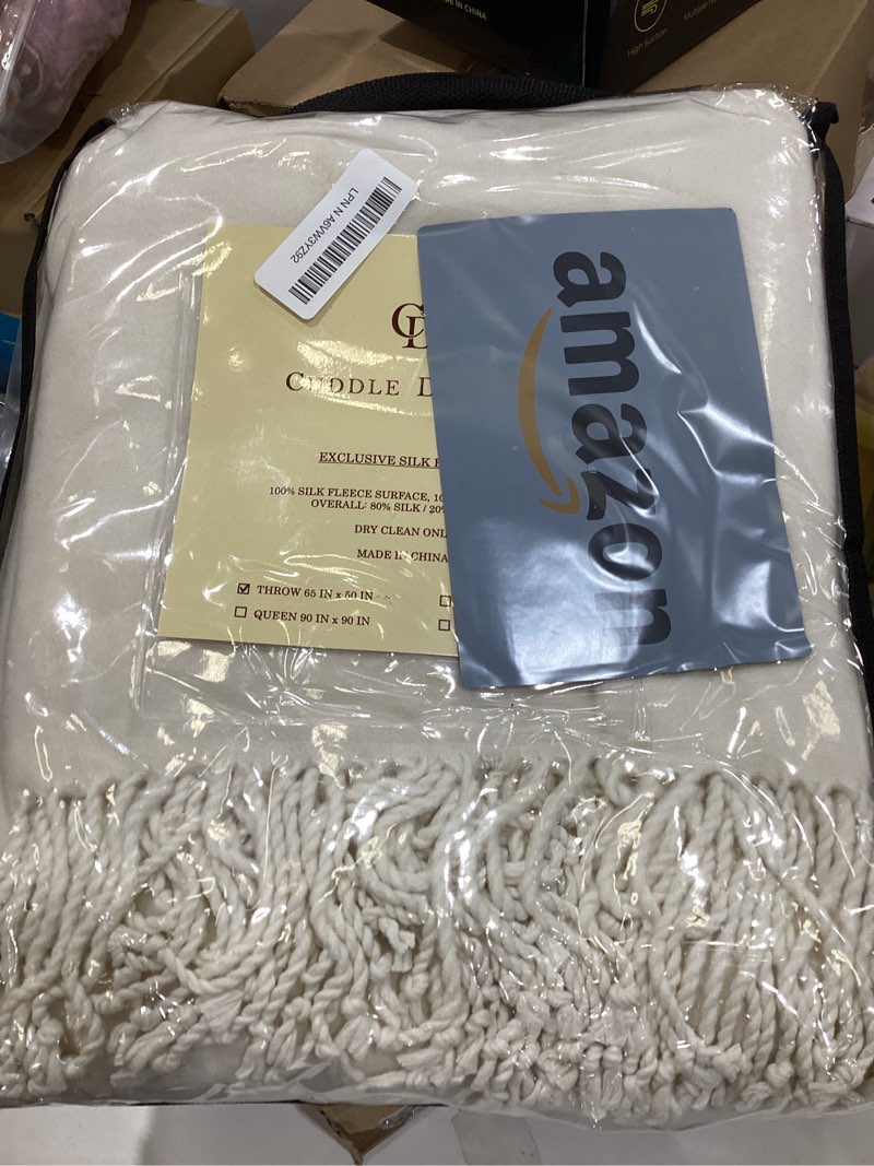 Condition photo showing Good Condition for CUDDLE DREAMS Silk Throw Blanket with Hand-Knotted Fringe, Natural, Soft & Breathable (Ivory)