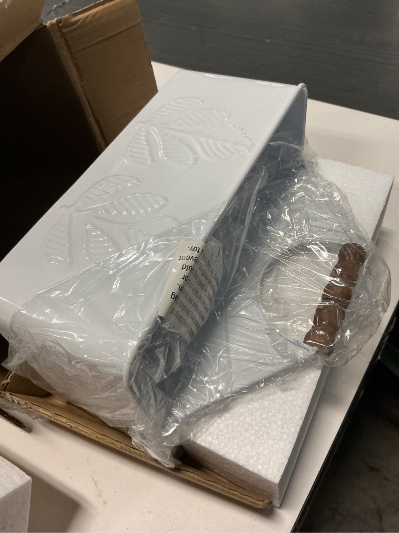 Condition photo showing Good Condition for Silverware Caddy for Party Kitchen Flatware Holder for Countertop Metal White Plant Pattern Embossed Cutlery Organizer with 4 Compartments for Utensils, Spoons, Knives, Forks