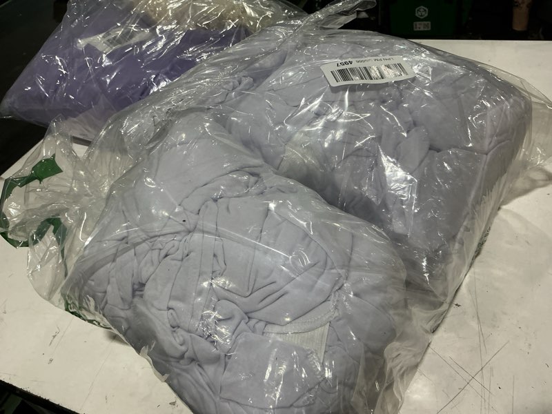 Condition photo showing Good Condition for vevor 30 pcs white folding chair covers - ideal for weddings, parties, dining, and banquets - universal, washable slipcovers for folding chairs - elegant event décor 30pcs white-c