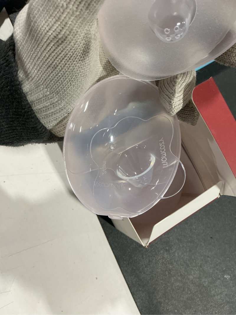 Condition photo showing Good Condition for momcozy nipple shields for breastfeeding newborn, contact nipple shields food-grade silicone (2, 24mm) 2 pairs 24mm