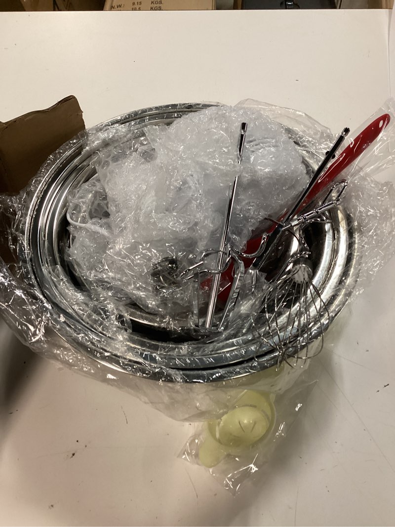 Condition photo showing Good Condition for 5-speed electric hand mixer, 4 large mixing bowls set, handheld mixers with whisks beater, stainless steel metal nesting bowl measuring cups spoons kitchen cake blender for baking supplies cake mixer with bowls set