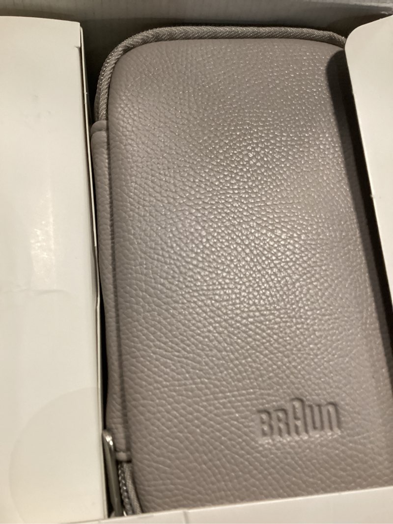Condition photo showing Good Condition for braun epilator silk-épil 9, hair removal device, women shaver & trimmer, pivoting head, wet and dry epilator, includes shaver head and trimmer comb, ses9-030
