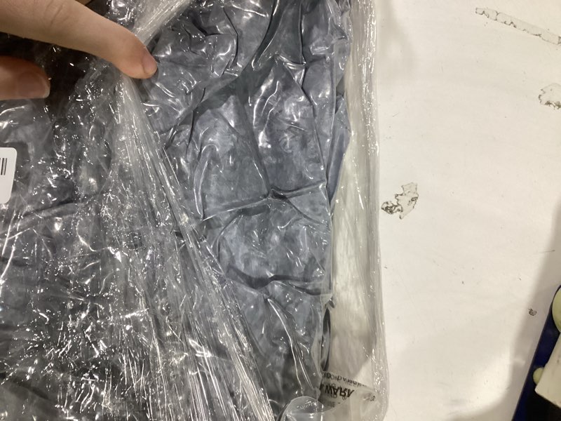 Condition photo showing New/Like New for 5x7 Feet Area Rugs for Living Room, Black and Sliver Plush Fluffy Shaggy Bedroom Rugs Non-Slip, Ultra Soft Carpet for Nursery Kids PlayRoom Dorm Office Indoor Black&silver 5' x 7' (Rectangular)