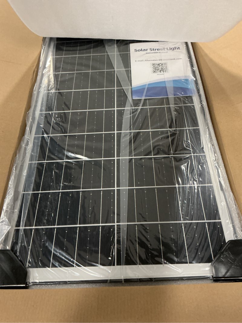 Condition photo showing New/Like New for JAYNLT Y-7200W Solar Street Lights Outdoor,680000LM 6500K High Lumen Parking Lot Lights Commercial, Dusk to Dawn Solar Security Flood Lamps with Motion Sensor for Parking Lot,Garage,Stadium Y-7200W 1Pack