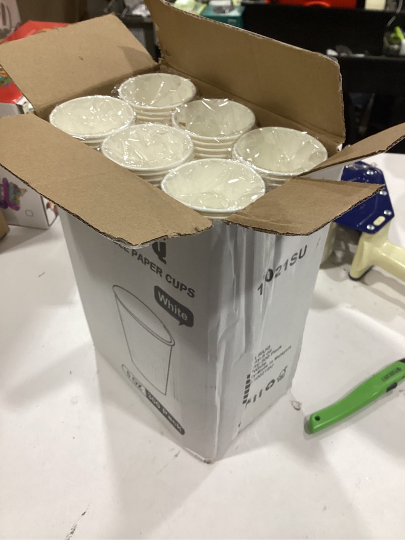 Condition photo showing New/Like New for SIUQ 300 Pack 5 oz Paper Cups, White Disposable Paper Cups, Small Bathroom Mouthwash Cups, Hot/Cold Drinking Cup for Bathroom, Home, Party, Office, Picnic, Travel 300pack-5oz