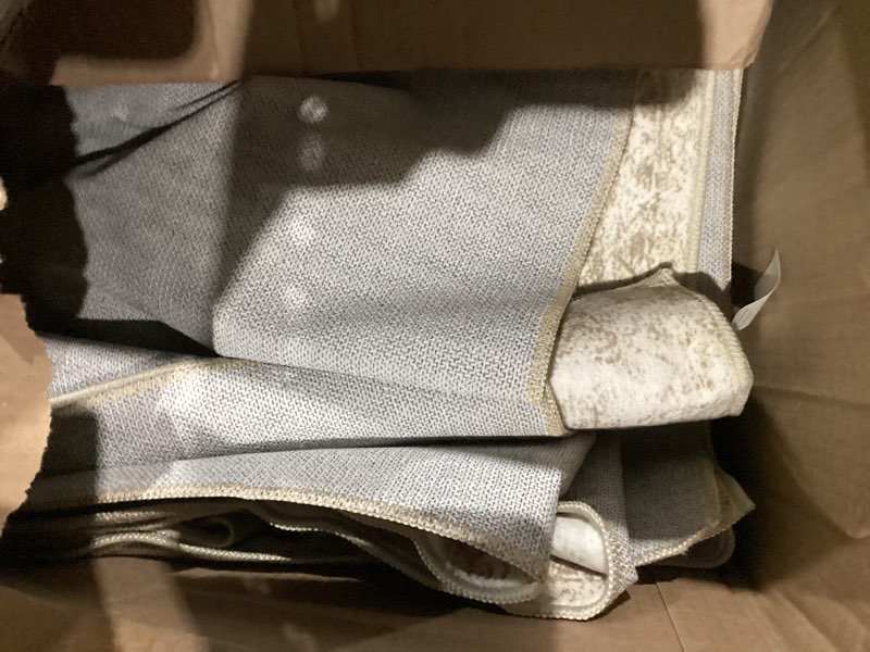 Condition photo showing Good Condition for 9x12 Area Rugs for Living Room, Non Slip Machine Washable Vintage Rugs, Low Pile Lightweight Large Rug for Bedroom, Dining Room, Home Office Beige Beige 9' x 12' (Rectangular)