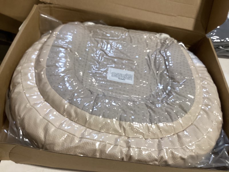 Condition photo showing Good Condition for mamatepe peanut baby changing pad, foldable travel on-the-go with non-slip base & safety belt, wipeable pu cushion for dresser & changing table 30"x18", gray grey 30"x19"