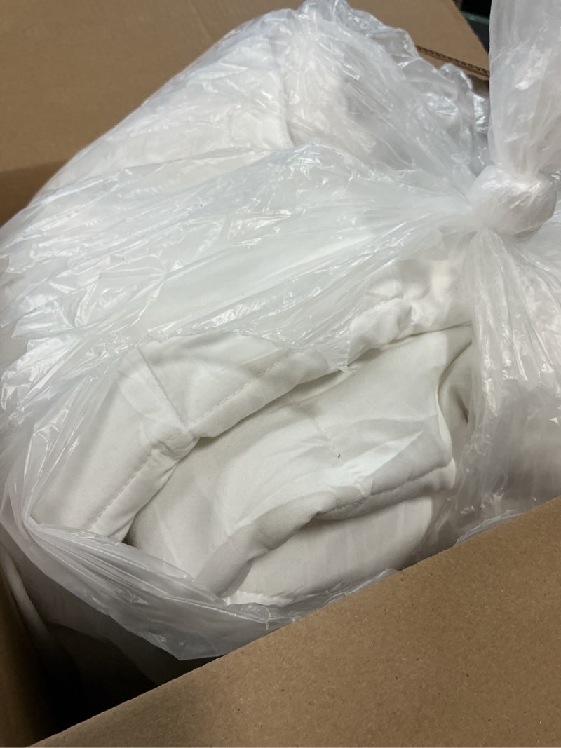 Condition photo showing Good Condition for cohome queen size cooling comforter, all-season quilted down alternative duvet insert, luxury hotel breathable gentlesoft comforter with anti-clump tech & 8 tabs - reversible - white 88“ x 88” inches