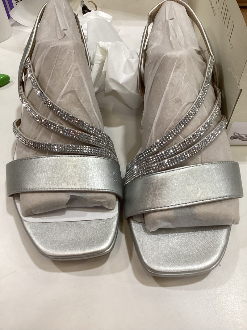 Condition photo showing Good Condition for lifestride womens joy strappy sandal  8  wide silver