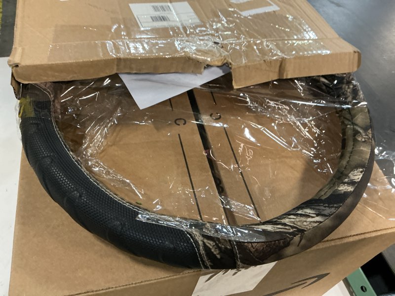 Condition photo showing Good Condition for Mossy Oak Steering Wheel Cover with Comfort Grip; Heavy Duty 600D Oxford Material with Mossy Oak Break-up Country Camouflage; Fits Sedans Compact SUVs Mini Vans with Steering Wheel Size 14.5" to 15" Mossy Oak Comfort Grip - Standard (14.5" - 15")