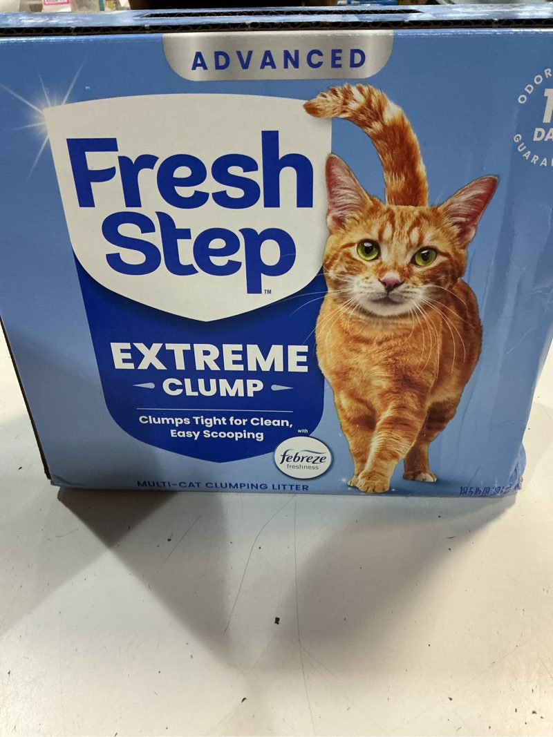 Condition photo showing New/Like New for fresh step extreme clump cat litter with febreze freshness
