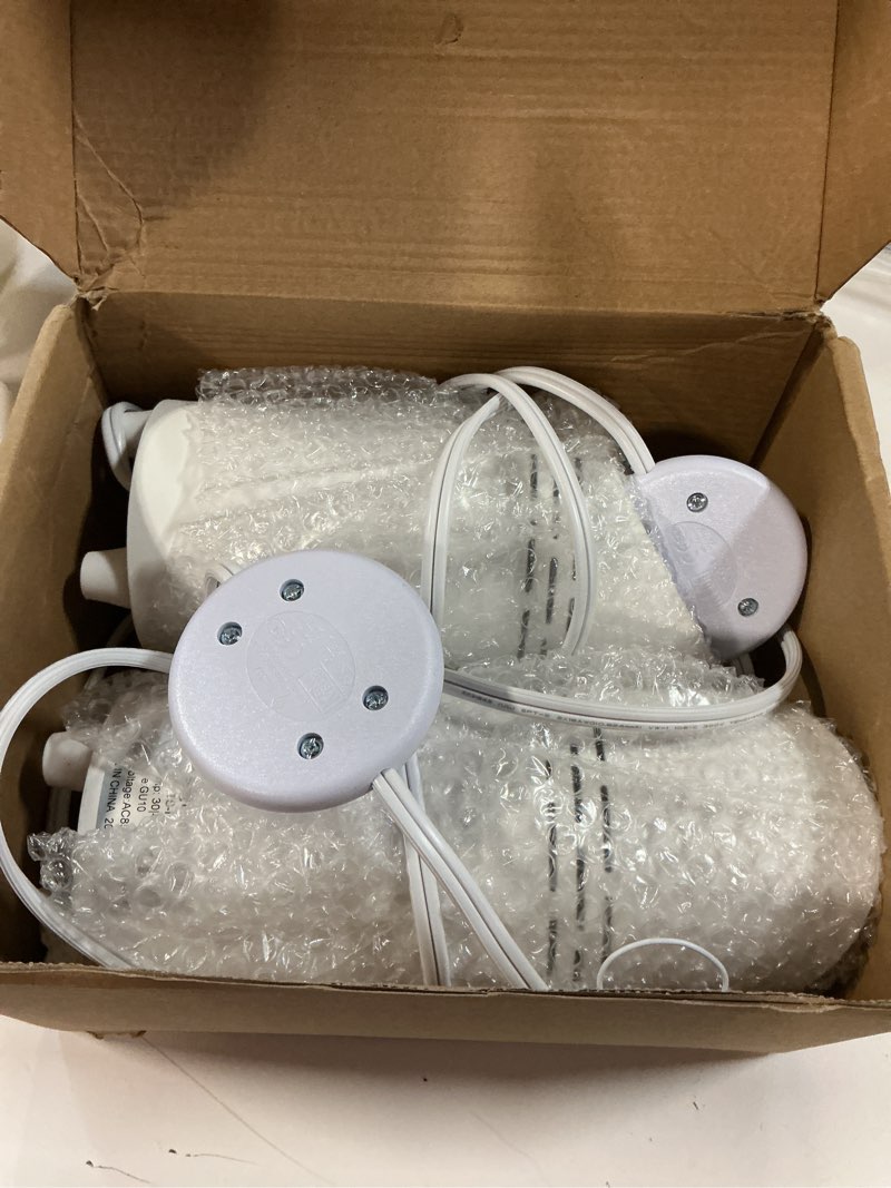 Condition photo showing Good Condition for LINQELLY 2 Pack Uplights Indoor Floor Can Lights, 3000K/4000K/6000K Spotlight Indoor with GU10 Bulbs, Uplighting Spotlights with Foot Switch for Living Room Corner Sofa House Plant Wall Artwork Decor White-2pack
