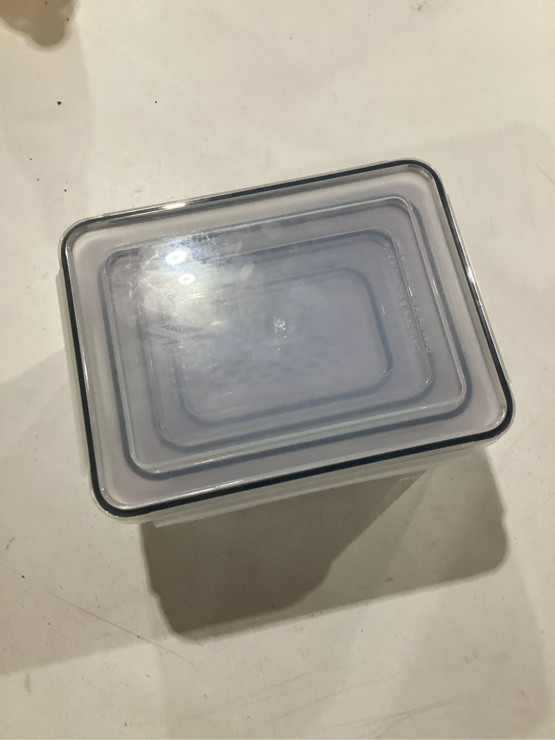 Condition photo showing Good Condition for freshmage fruit storage containers for fridge with removable colander, airtight food storage container, dishwasher safe produce saver for refrigerator, keep berry fruit fresh longer 4 pcs small clear clear small 4
