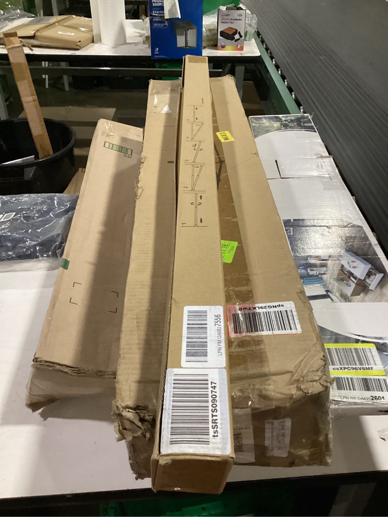 Condition photo showing Good Condition for 72 in. - 120 in. platinum adjustable closet rod