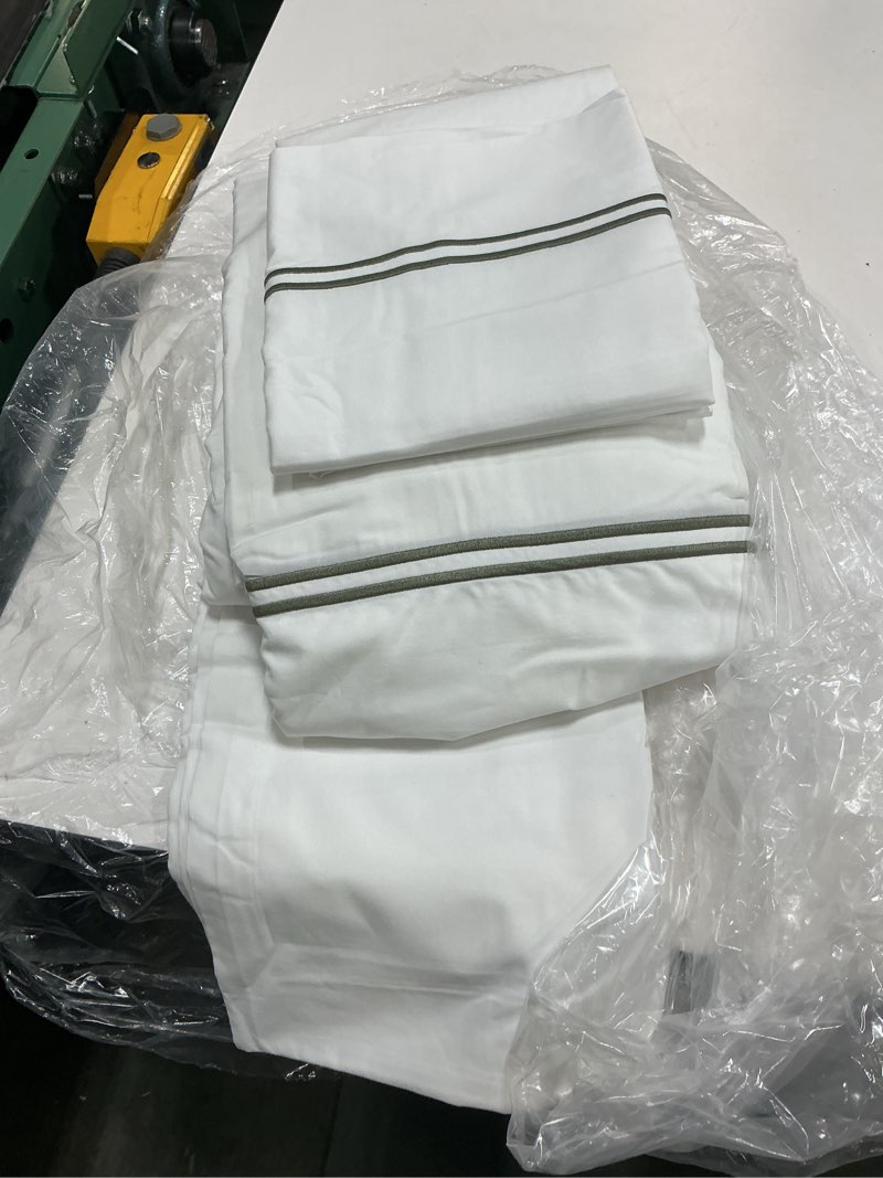 Condition photo showing Good Condition for quince organic crisp percale embellished sheet set queen white/dusty olive