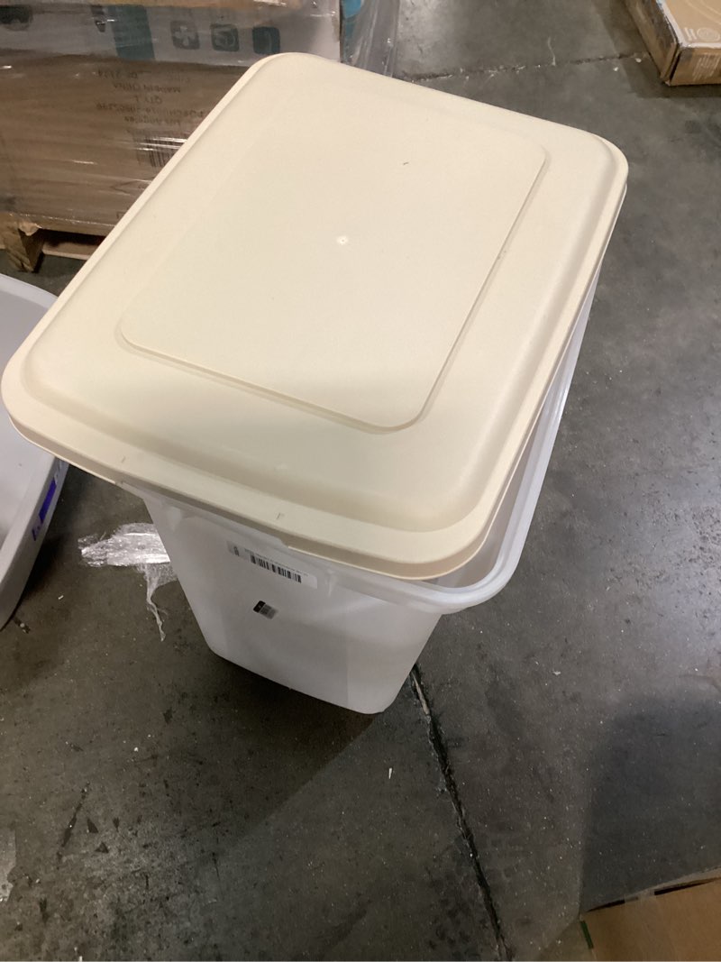 Condition photo showing Good Condition for iris usa 55 lbs / 67 qt weatherpro airtight pet food storage container with attachable casters, for dog cat bird and other pet, clear/almond