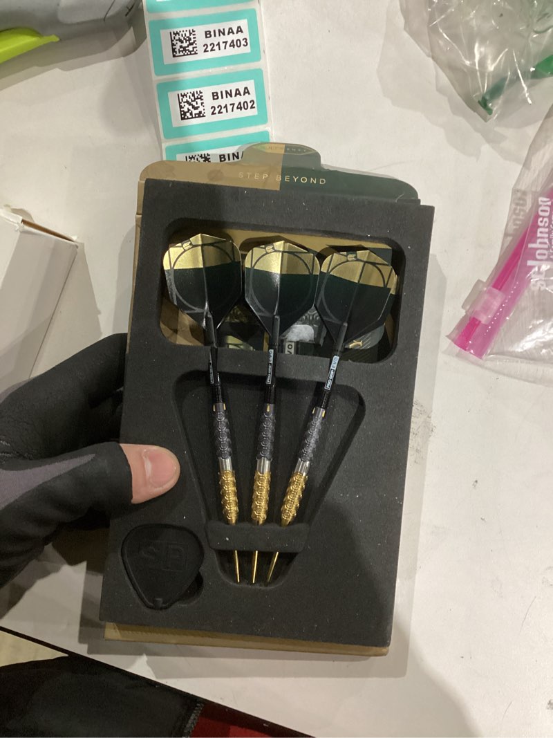Condition photo showing New/Like New for TARGET Darts Cult Envy 90% Tungsten Swiss Point Steel Tip Darts Set 24G Envy 03