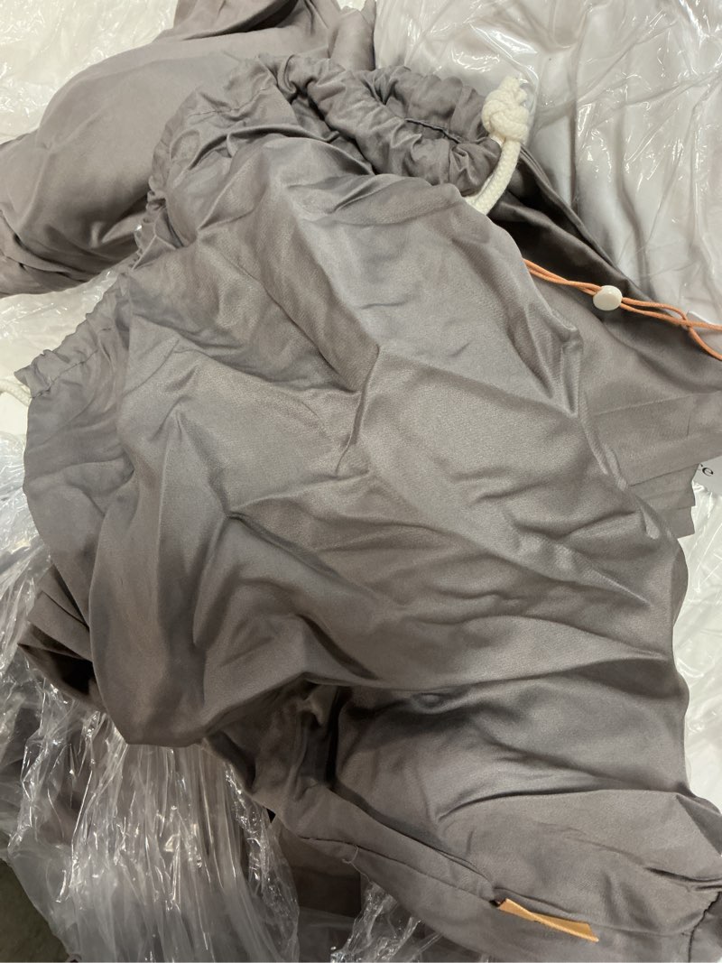 Condition photo showing New/Like New for bamboo sheet set king dark gray
