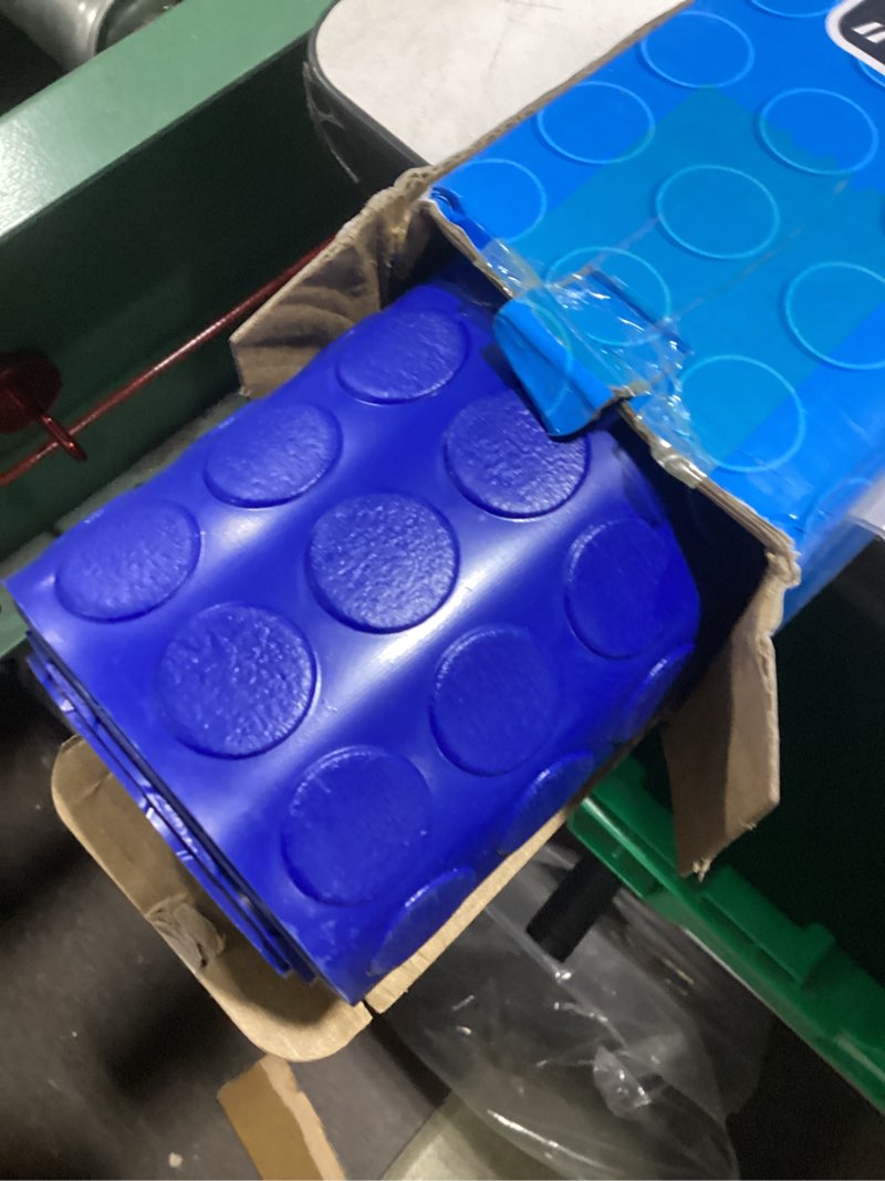 Condition photo showing New/Like New for blue torrent bs 17892 standard step mat for swimming pools