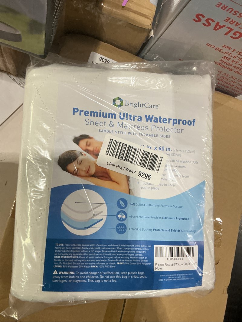 Condition photo showing New/Like New for soft large absorbent waterproof bed pad with tuckable sides (36 x 60 inch) - washable 300x for xl tuck in underpad incontinence protection for adult, child, or pet 36'' x 60''