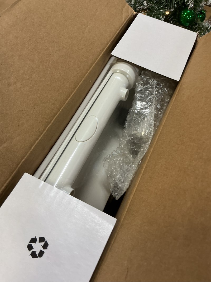 Condition photo showing Good Condition for KOHLER 25875-0 Hyten 3" Height, Elevated Soft Close Elongated Toilet Seat, Contoured Seat with Grip-Tight Bumpers, Quick-Attach Hardware, No Slam Toilet Seat, White White Elongated