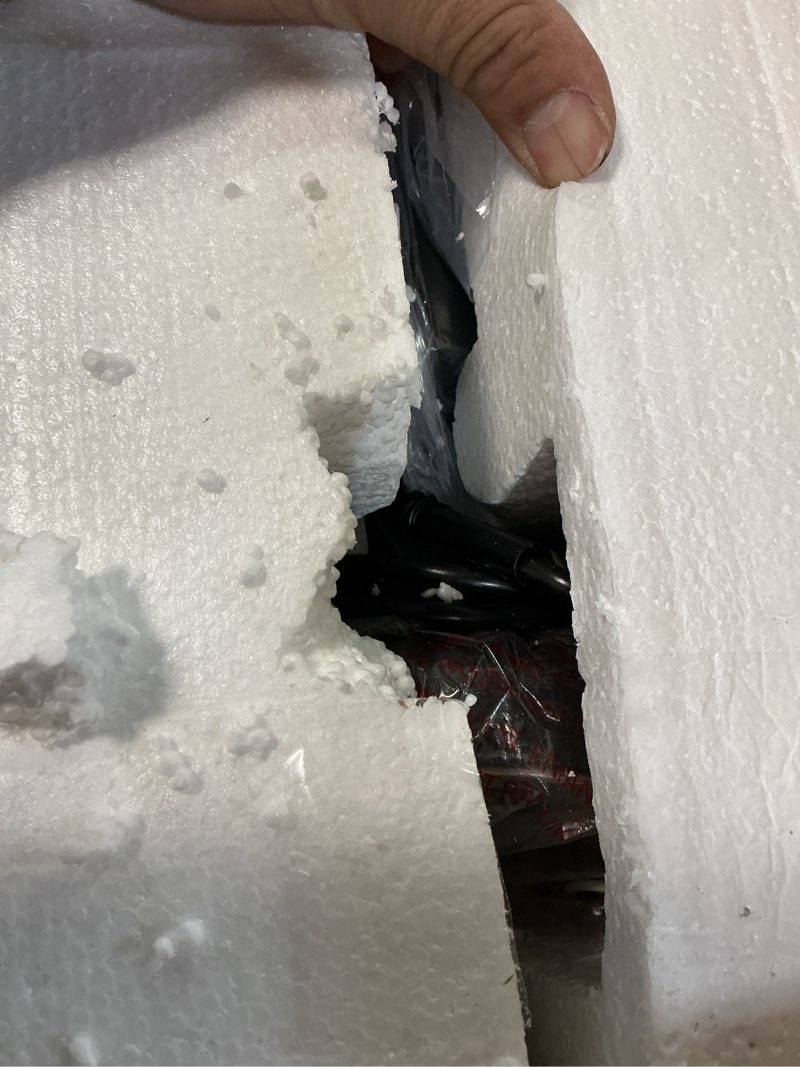 Condition photo showing Good Condition for DAKASON Black Pendant Light, LED Modern Pendant Light Fixture for Kitchen Island, Adjustable Rope Hanging Ceiling Lamp for Dining Room, Bar Restaurant, Living Room, Hallway (3Pack) 3 Pack