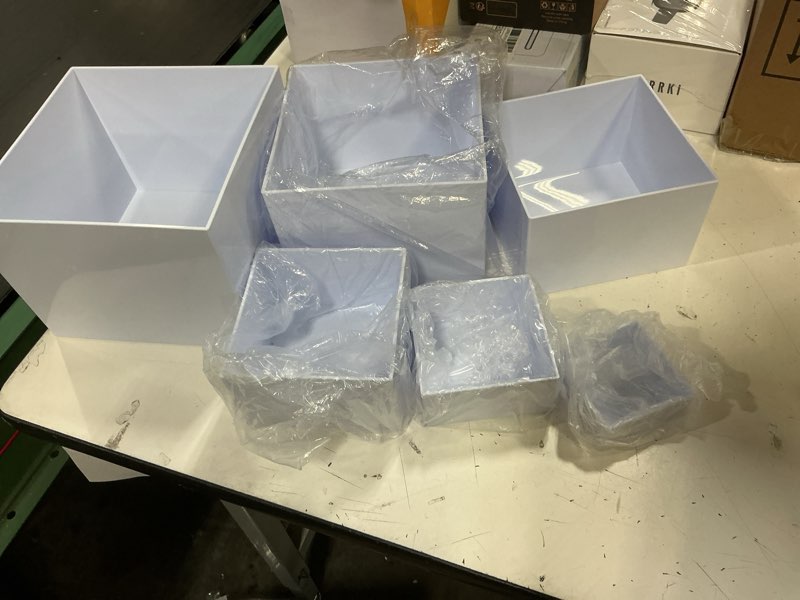 https://lotting-media.assets.bidfta.com/lotting_b4ee8383-67d7-4689-a8d3-dc0088063117