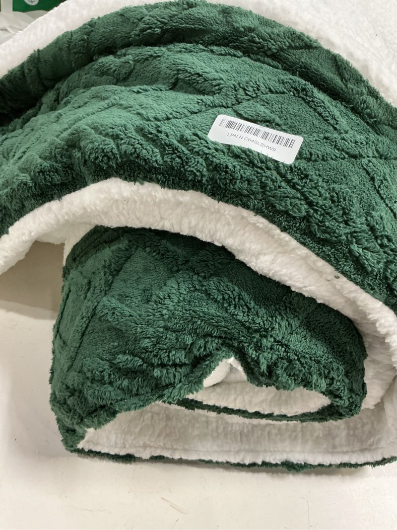 Condition photo showing Good Condition for andency fluffy sherpa king comforter set dark green, super soft emerald green fleece warm bedding for winter, luxury jacquard boho thick fuzzy plush bed set 3 pieces(1 shaggy comforter, 2 pillowcases) dark green king(104''x90'')