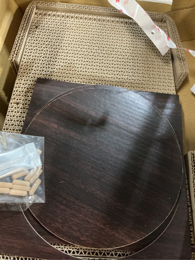 Condition photo showing Good Condition for 360° cardboard cat scratcher tunnel & house espresso