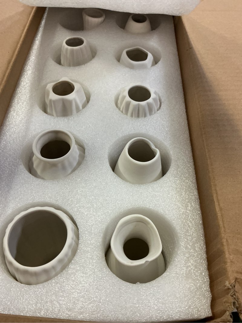 Condition photo showing New/Like New for 5'' white ceramic bud vases set of 20,small vases in bulk for flowers,mini vases for centerpieces,modern for floral and pampas grass,boho for wedding,party,table home decor 20pcs-01
