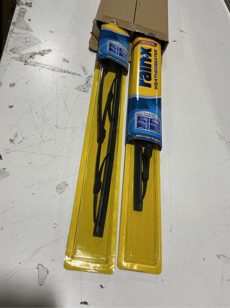 Condition photo showing New/Like New for rain-x 820145 weatherbeater wiper blades, 26" and 18" windshield wipers (pack of 2), automotive replacement windshield wiper blades that meet or exceed oem quality and durability standards 26" and 18" pack of 2