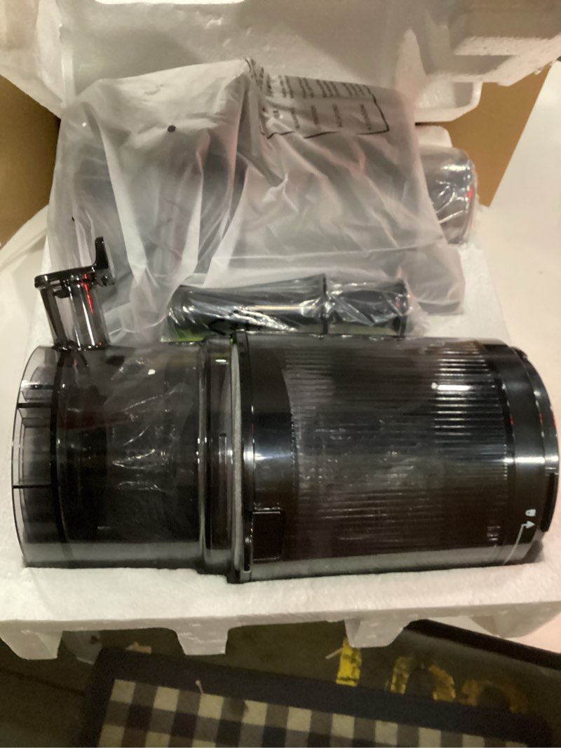 Condition photo showing Good Condition for juicer machines, cold press juicer with 6" extra wide chute, 90oz capacity, powerful ac brushless motor, high juice yield, quiet low db, bpa-free juicer press for whole vegetables & fruits