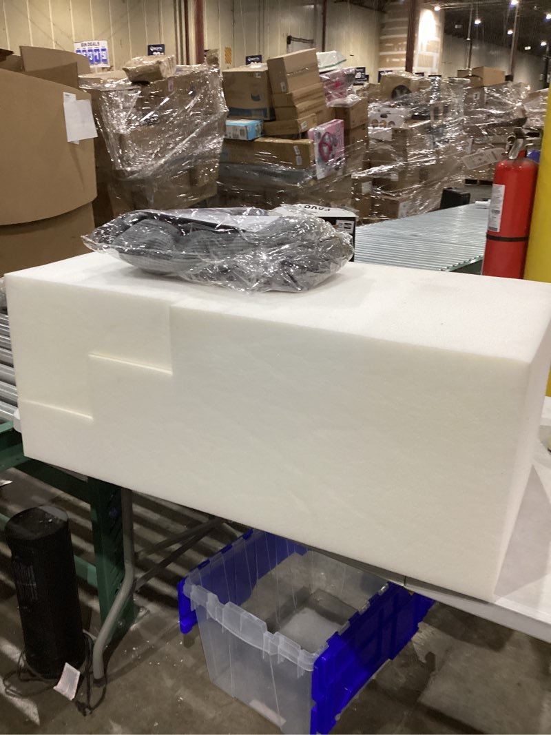 Condition photo showing Good Condition for Heeyoo Dog Stairs for Small Dogs,5-Step Dog Steps for High Bed and Couch, High-Density Foam Pet Steps with Supporting Board, Non-Slip Removable Washable Cover, Grey 5 Steps Fleece-Grey