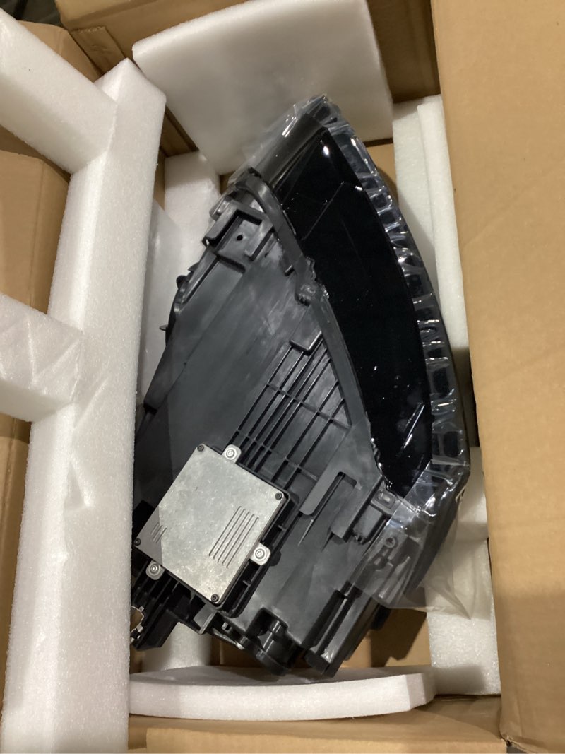 Condition photo showing New/Like New for Headlight - Compatible/Replacement for '16-18 Audi Q3 - Xenon - Left Hand - Driver—8U0941043E